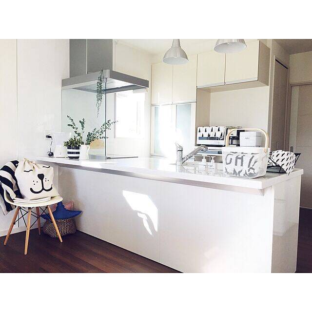 万能カラーでつくる憧れ空間◎どんなインテリアにもハマるホワイトキッチン