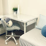 「家電や電子機器がたくさんあってもすっきり片付く！コンセント周りの収納の工夫」の画像2