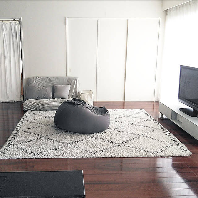 のんびりゆったりくつろげるお部屋に！無印良品の「体にフィットするソファ」のあるお部屋