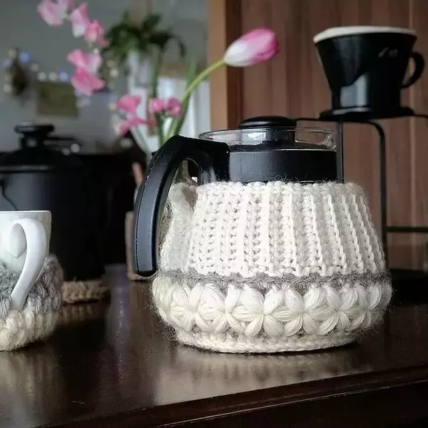 「お部屋の中を優しい雰囲気にしてみませんか？毛糸を使ったDIYアイデア集」の画像