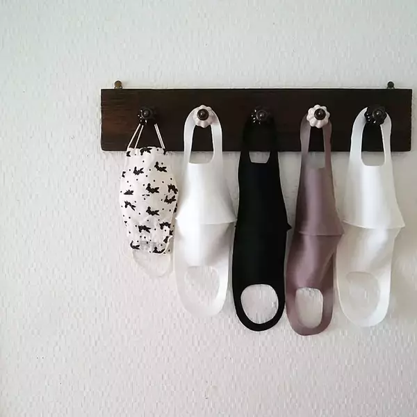 「忘れ物防止にも☆ストレスフリーで使えるマスクの収納アイデア10選」の画像