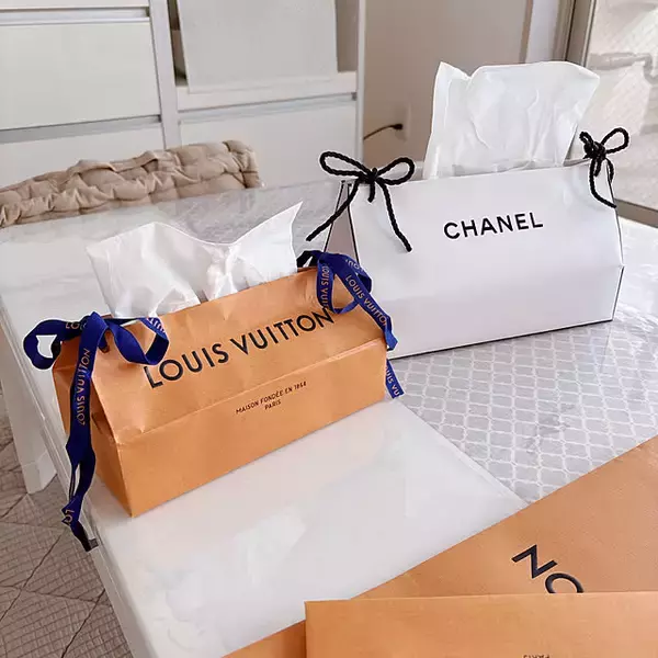 「暮らしがちょっと楽しくなる♪ショッピングバッグが生まれ変わるリメイクのアイデア7選」の画像