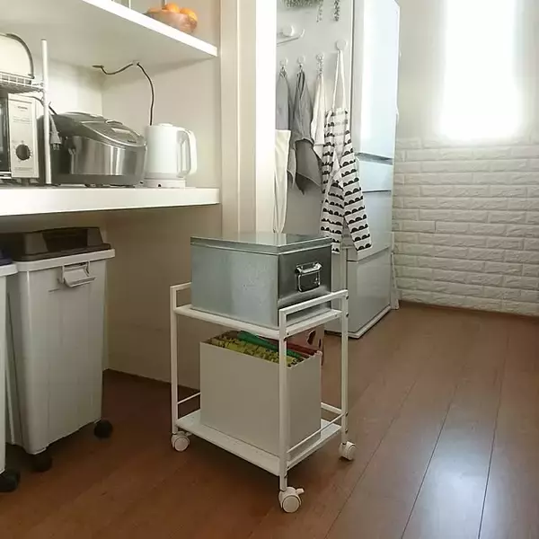 「毎日ラクに使える♪空間に馴染む米びつの置き方アイデア」の画像