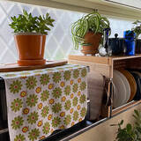 「インテリアに馴染み、出し入れしやすい！使用頻度が低い家電の収納法6選」の画像2