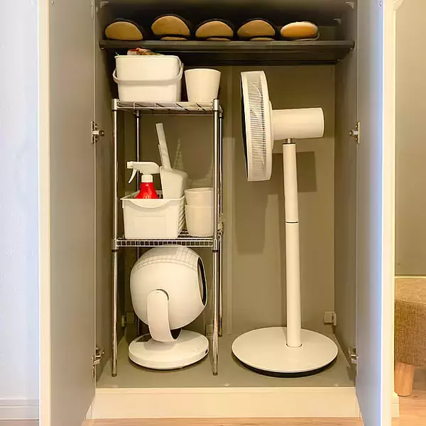 「インテリアに馴染み、出し入れしやすい！使用頻度が低い家電の収納法6選」の画像