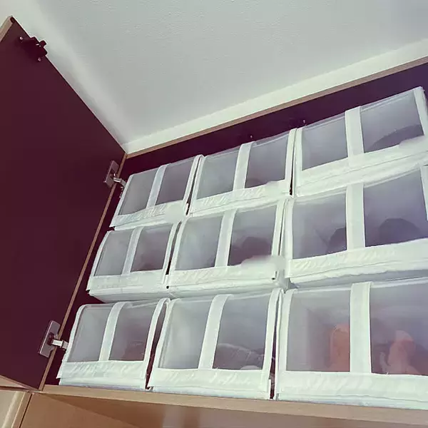 「衣類・寝具・シーズン用品の管理にお悩みならコレ！IKEAのSKUBBを使った収納実例集」の画像