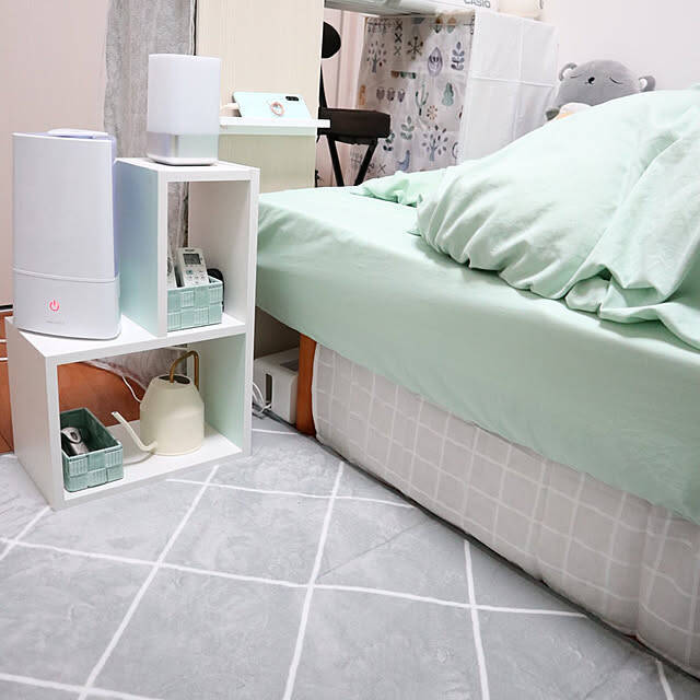 部屋をすっきり広く保つ！みんなのベッド下を活用した収納アイデア