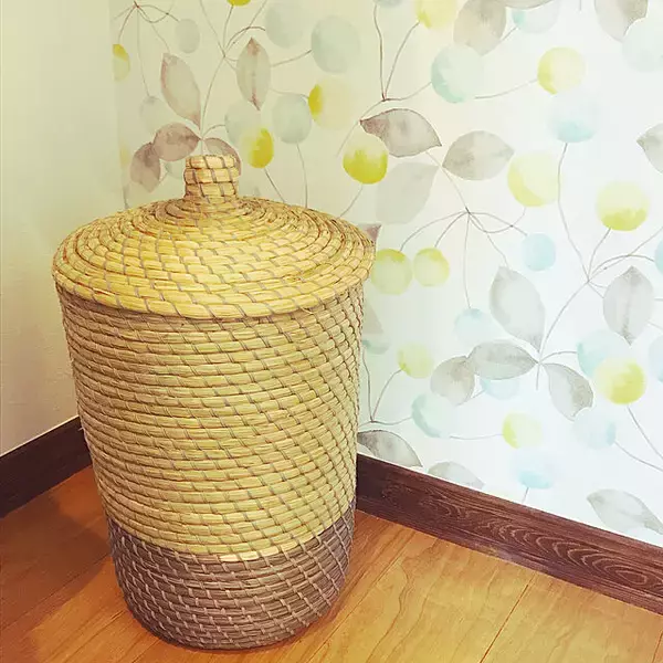 「みんなはどこに置いてるの？買い物の必需品「エコバッグ」の便利な置き場所」の画像