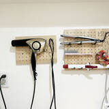 「ヘアケアも片付けもスムーズに！お部屋がスッキリ片付くドライヤー収納方法」の画像4