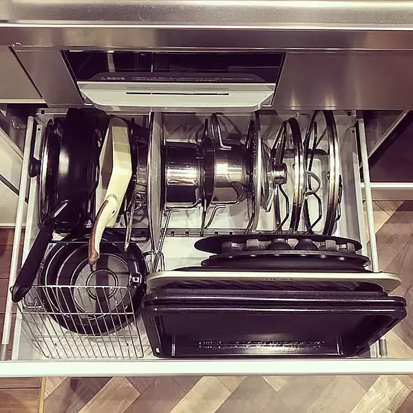 家事効率がアップする！キッチン下の収納アイデア10選