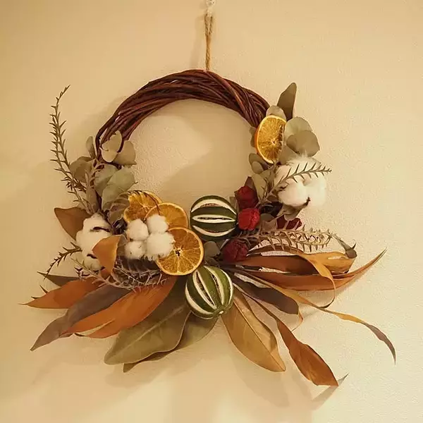 手作りのリースでおうち時間を楽しむ♡壁を彩るアイディア7選