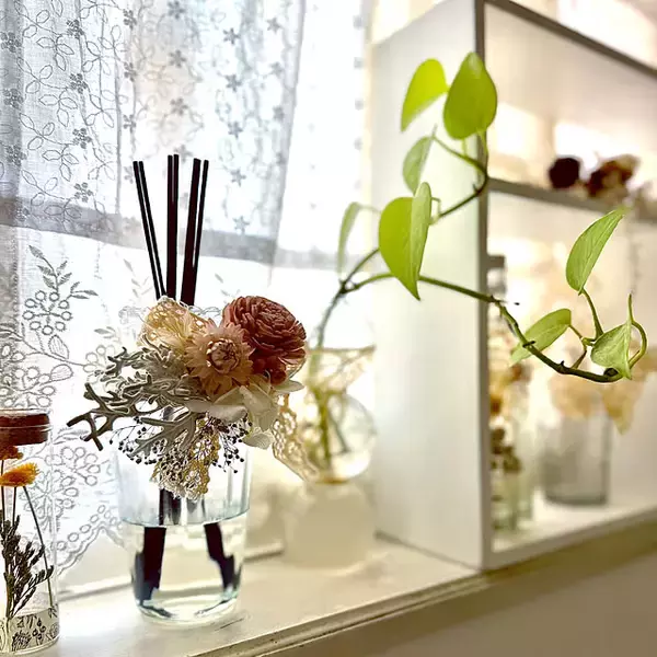 「ひと工夫で上質なリラックス感が手に入る、100均アイテムアレンジ」の画像