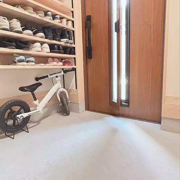 「玄関を好印象な「家の顔」にできる！土間収納のアイデアとメリット」の画像