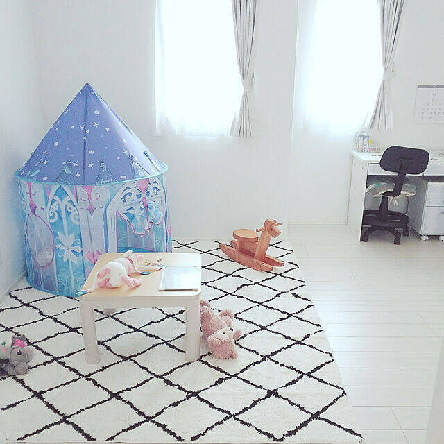 お部屋の印象はラグで決まる！取り入れたくなるニトリのラグ10選