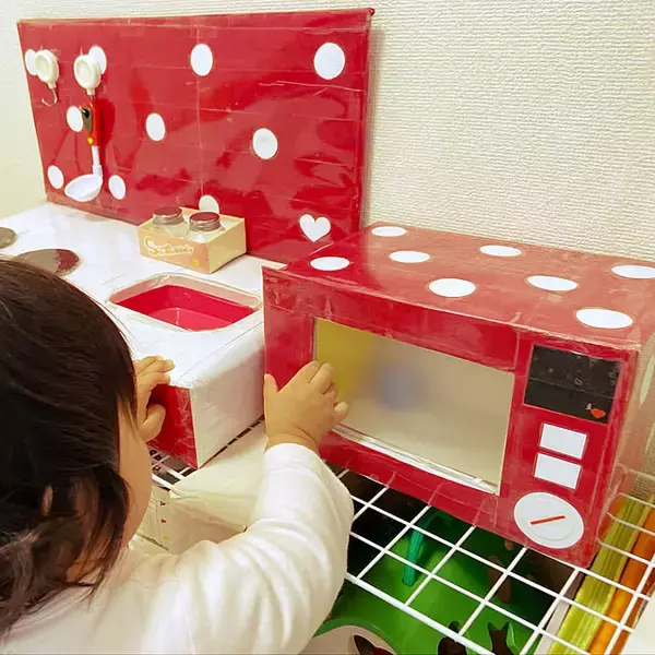 「自由自在に大変身♪牛乳パックを活用したリメイクアイデア」の画像