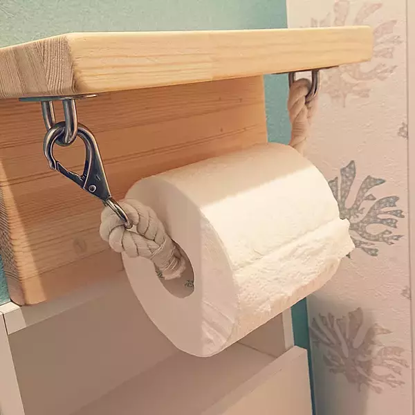 「トイレ空間をもっと心地よく自分らしく変える☆トイレットペーパーホルダーのDIYアイデア実例」の画像