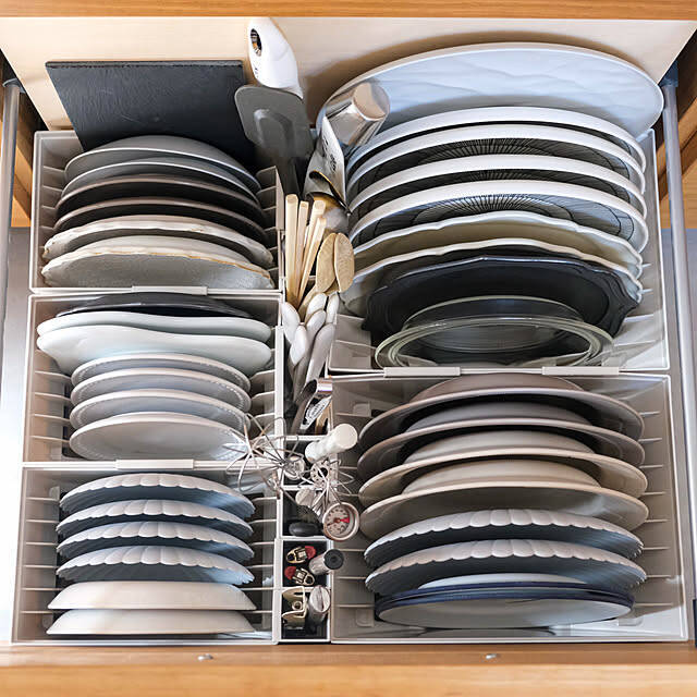 引っ掛けるだけで小物の収納場所ができる！無印良品のファイルボックス用ポケットを活用したアイデア6選