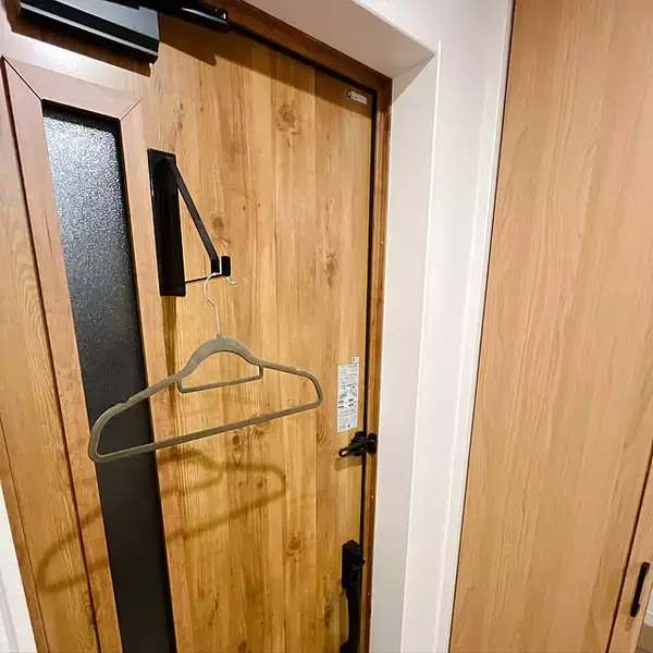 「キッチンから玄関まで♪場所別に見る、マグネットアイテムを使って便利になった収納アイデア」の画像