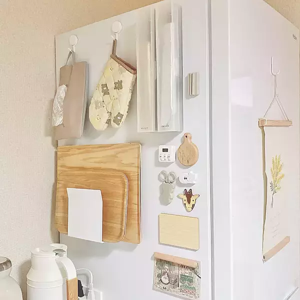 「キッチンから玄関まで♪場所別に見る、マグネットアイテムを使って便利になった収納アイデア」の画像