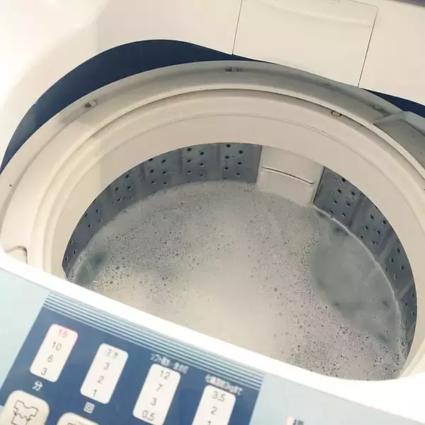 「忙しくてもできる！無理なく続けやすい洗濯機掃除のコツ6選」の画像