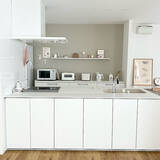 「「やさしい淡色に包まれて。動作も気持ちもクリアになる、機能的なホワイトキッチン」 by moeさん」の画像1