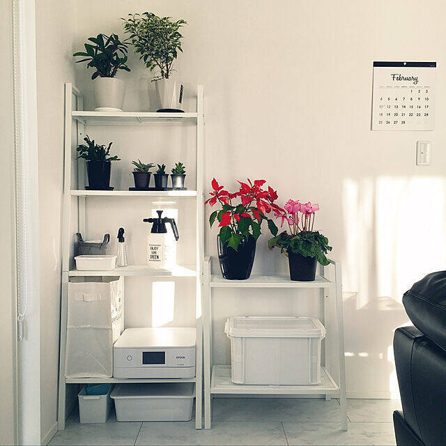 シンプルだから使いやすい！IKEA「LERBERG（レールベリ）」のあるリビング