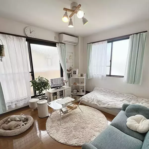 「自由なレイアウトが楽しめ、自分らしい空間が作れる♪正方形のお部屋実例6選」の画像