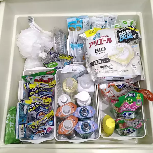 「床下収納を効率よく活用したい方必見！ストック収納から災害用の備蓄まで、床下収納のアイデア6選」の画像