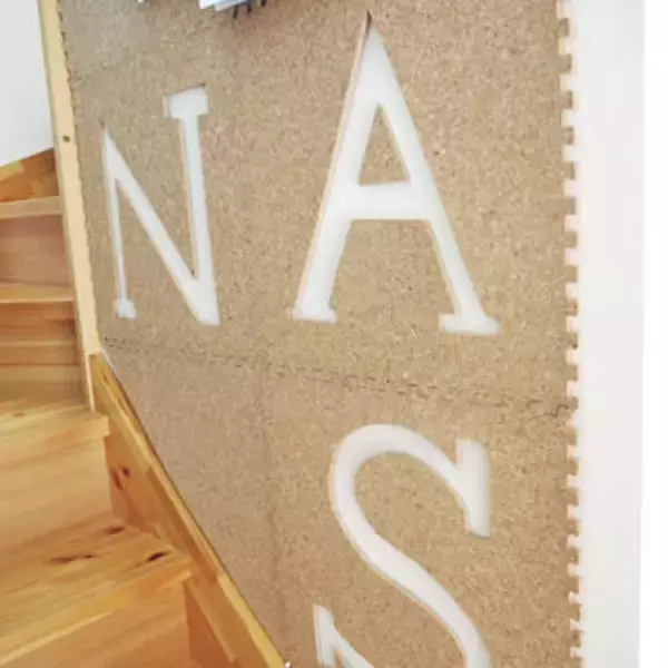 「敷くだけでもっと快適になる！家族みんなにやさしい、コルクマットの活用アイデア6選」の画像