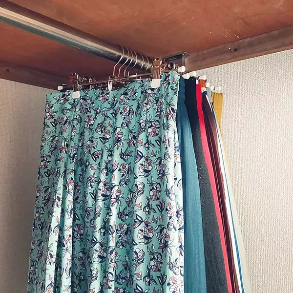 「【みんなの口コミ拝見！】ボトムスも片付く♡MAWAの人気ハンガー「クリップ30」」の画像