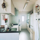 「汚れを防いで小まめに掃除！キッチンの床をきれいに保つ工夫」の画像8