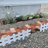 「手づくりで叶える理想のお庭♡雰囲気別にチェックするDIY花壇6選」の画像3