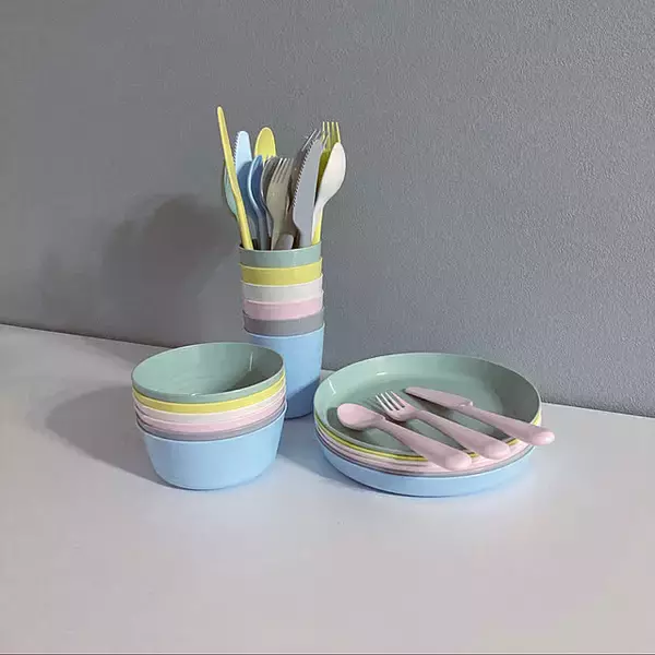 「家族みんなで使えて便利♪バリエーション豊富なIKEAの食器カタログ」の画像