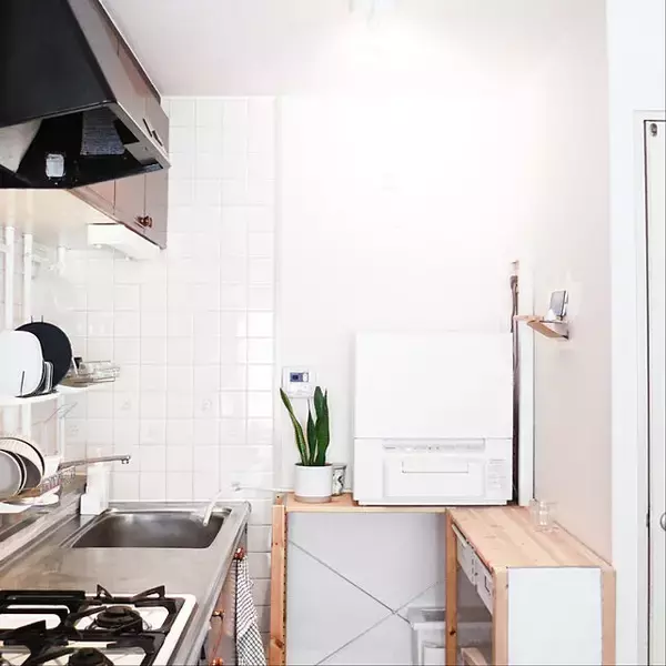 「スペースを広げて作業をスムーズに！いろいろな作業台の実例をご紹介」の画像