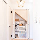 「詰め込むだけはもう卒業！出し入れしやすく使いこなす納戸収納のアイデア」の画像2