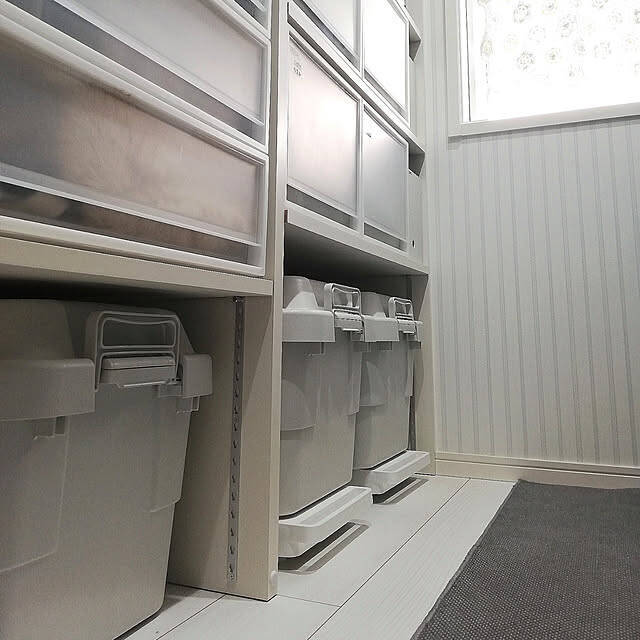 詰め込むだけはもう卒業！出し入れしやすく使いこなす納戸収納のアイデア