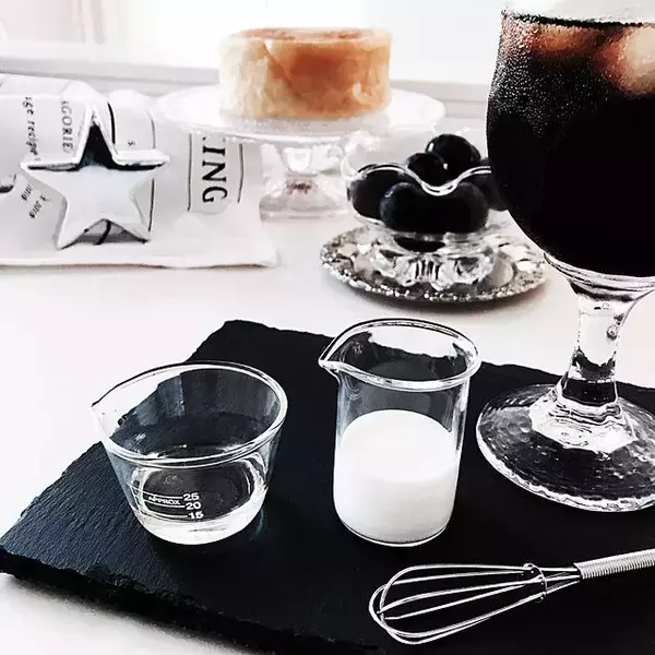 「シンプルだけど個性的☆ダイソーのアイテムで作る理系インテリア」の画像