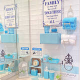 「自然を感じるさわやかさ！癒しの水色が主役のコーディネート10選」の画像7