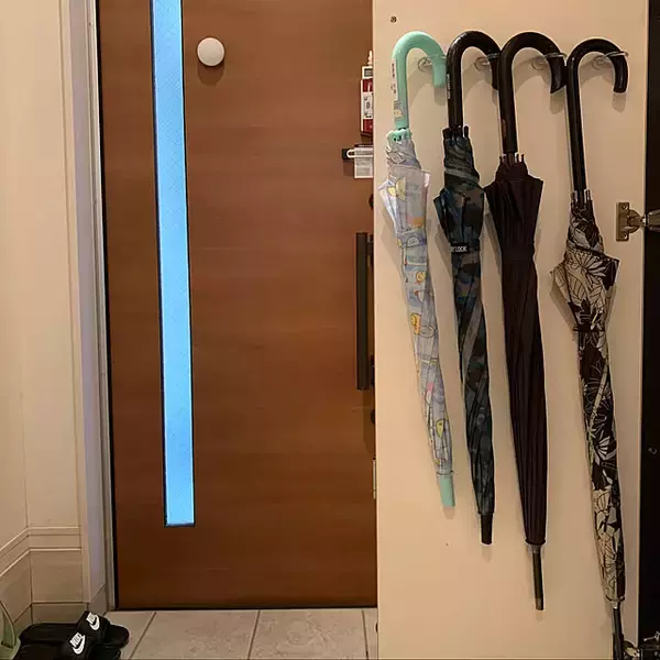 「壁面や隙間の活用アイデアが盛りだくさん！快適な玄関を叶える収納アイデア10選」の画像