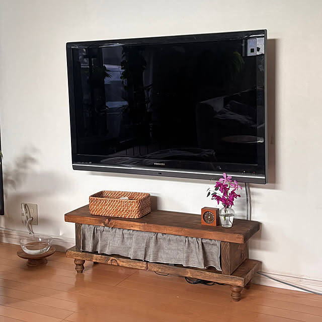 理想のテレビボードがないなら作る！収納もデザインも欲しいが叶うDIYアイディア