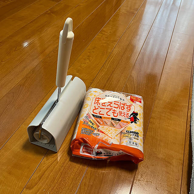 便利なモップやお掃除クリーナーでサラサラな床に♪キレイな床をキープするための掃除の方法