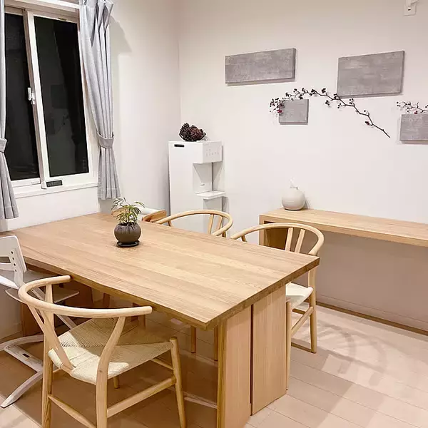 「癒される部屋は何が違う？実例から見るリラックスした空間づくりのコツ」の画像