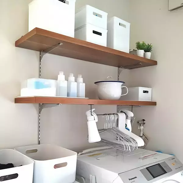 「簡単DIYでセンスも機能もUPする！セリアのアイアンバー活用術」の画像