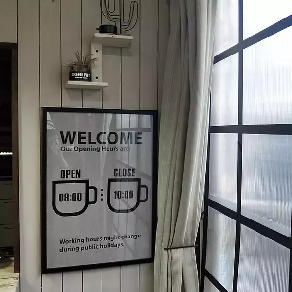 「簡単DIYでセンスも機能もUPする！セリアのアイアンバー活用術」の画像