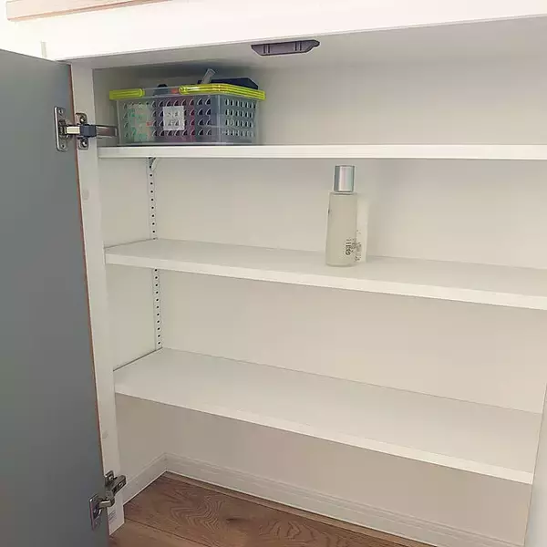 「便利な可動棚をいろんな場所に☆ガチャ柱を使ったDIY実例集」の画像