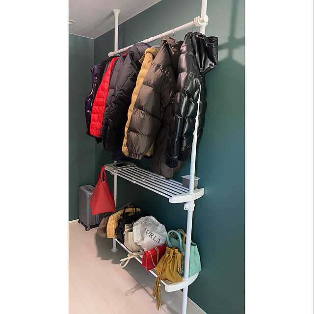 型崩れやシワの悩みをまるっと解決！かさばる冬服の収納アイデア10選