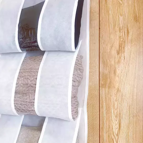 「型崩れやシワの悩みをまるっと解決！かさばる冬服の収納アイデア10選」の画像