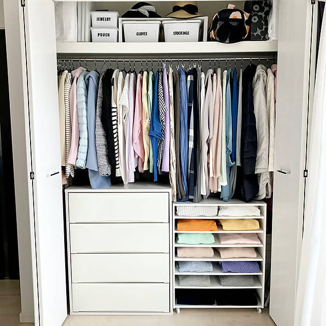 型崩れやシワの悩みをまるっと解決！かさばる冬服の収納アイデア10選