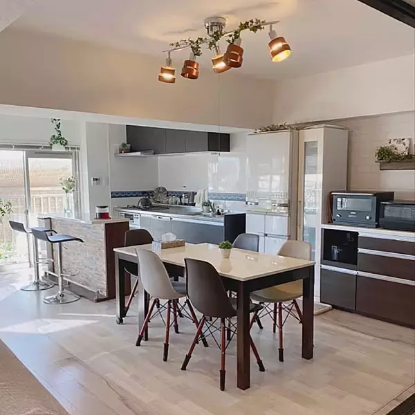 「新築よりも低価格で理想のお家を実現する。あこがれるような築古リノベーションの実例」の画像