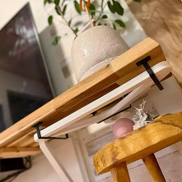 「デッドスペースを活用してより便利に♪セリアのアイテムで作る収納アイデア」の画像